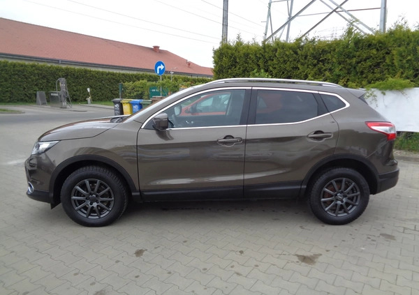 Nissan Qashqai cena 57900 przebieg: 49000, rok produkcji 2014 z Ustka małe 191